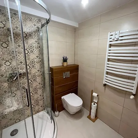 Goscinne U Anieli Bialy Krzyz * シュチルク