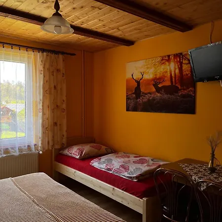 Quarto em Acomodações Particulares Goscinne U Anieli