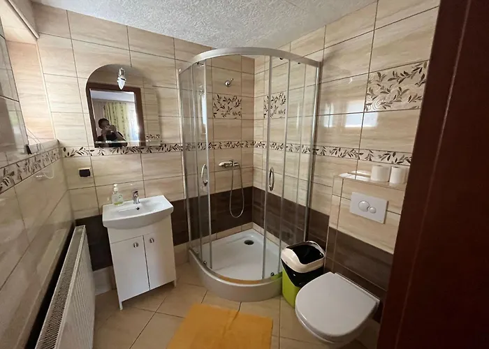 Goscinne U Anieli Bialy Krzyz * שצ'צ'ירק