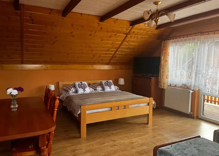 Goscinne U Anieli Bialy Krzyz * שצ'צ'ירק